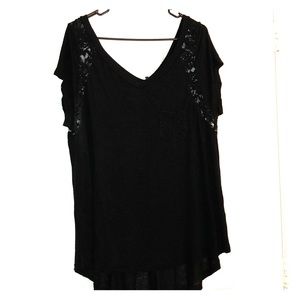 💥💕2/$10 SPLASH Lacey Black Tunic💕💥